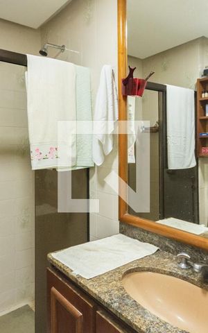 Apartamento à venda com 300m², 4 quartos e 1 vagaBanheiro Suíte