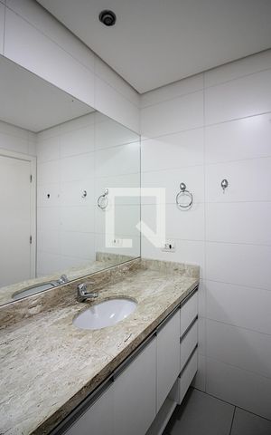 Apartamento à venda com 71m², 2 quartos e 2 vagasQuarto 1 - Suíte Banheiro 
