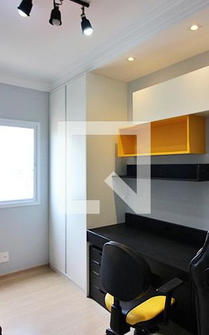 Apartamento à venda com 71m², 2 quartos e 2 vagasQuarto 2