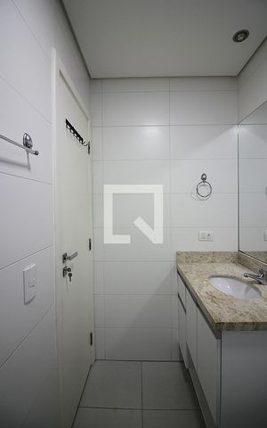 Apartamento à venda com 71m², 2 quartos e 2 vagasBanheiro Social