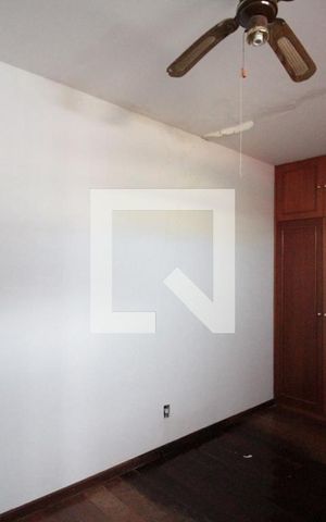 Casa à venda com 200m², 4 quartos e 4 vagasQuarto 2