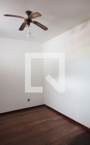 Casa à venda com 200m², 4 quartos e 4 vagasQuarto 2