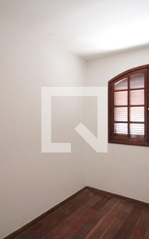 Casa à venda com 200m², 4 quartos e 4 vagasQuarto 3