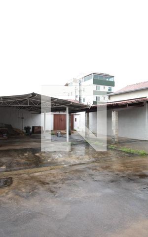 Casa à venda com 200m², 4 quartos e 4 vagasGaragem