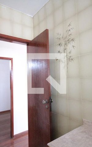 Casa à venda com 200m², 4 quartos e 4 vagasBanheiro
