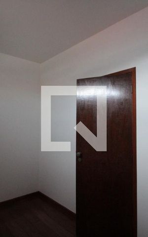 Casa à venda com 200m², 4 quartos e 4 vagasQuarto 4