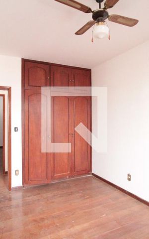 Casa à venda com 200m², 4 quartos e 4 vagasQuarto