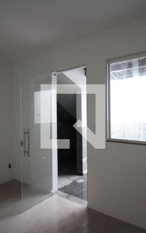 Casa à venda com 200m², 4 quartos e 4 vagasCozinha