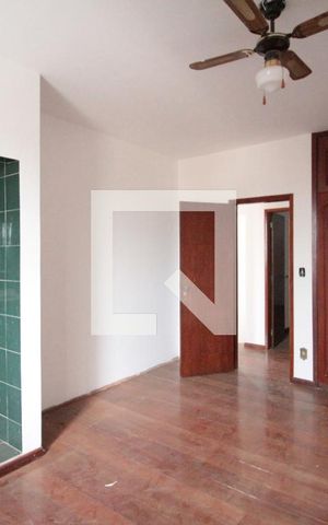 Casa à venda com 200m², 4 quartos e 4 vagasQuarto