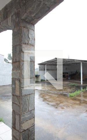 Casa à venda com 200m², 4 quartos e 4 vagasGaragem