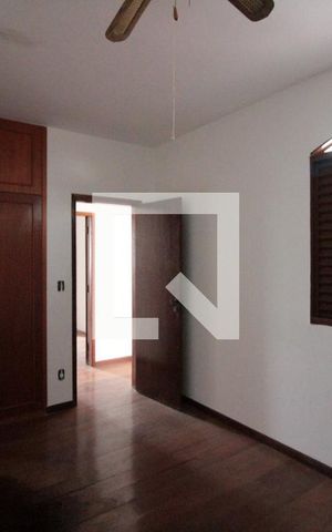 Casa à venda com 200m², 4 quartos e 4 vagasQuarto 2