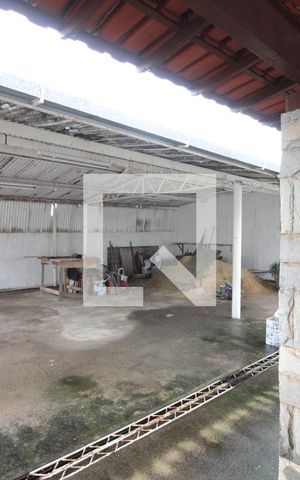Casa à venda com 200m², 4 quartos e 4 vagasGaragem