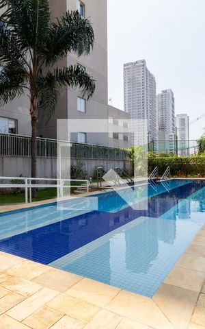 Apartamento à venda com 46m², 2 quartos e 1 vaga Apartamento à venda com 46m², 2 quartos e 1 vagaPiscina