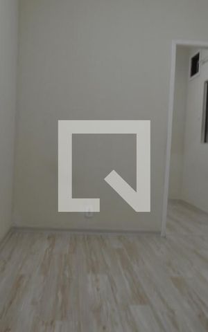 Casa à venda com 45m², 2 quartos e sem vagaSala