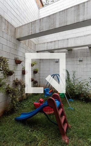 Apartamento para alugar com 30m², 1 quarto e sem vaga Apartamento para alugar com 30m², 1 quarto e sem vagaPlayground