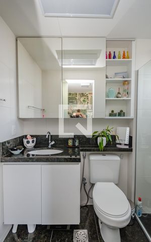 Apartamento à venda com 69m², 2 quartos e 2 vagas Apartamento à venda com 69m², 2 quartos e 2 vagasBanheiro da Suíte