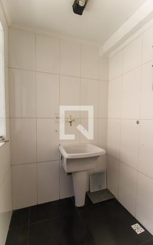 Apartamento para alugar com 48m², 2 quartos e 1 vaga Apartamento para alugar com 48m², 2 quartos e 1 vagaÁrea de Serviço
