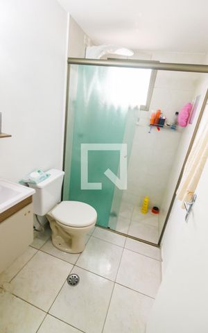 Apartamento à venda com 117m², 3 quartos e 2 vagas Apartamento à venda com 117m², 3 quartos e 2 vagasBanheiro Corredor