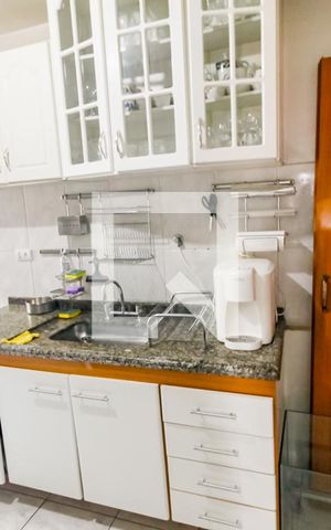 Apartamento à venda com 117m², 3 quartos e 2 vagas Apartamento à venda com 117m², 3 quartos e 2 vagasCozinha - Armários