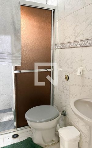 Casa à venda com 200m², 3 quartos e 2 vagasBanheiro 2