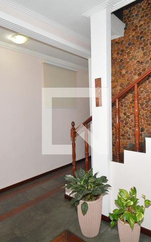 Casa à venda com 217m², 4 quartos e 2 vagasSala de Estar