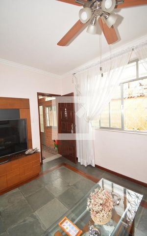 Casa à venda com 217m², 4 quartos e 2 vagasSala de Estar