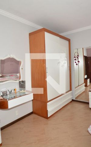 Casa à venda com 217m², 4 quartos e 2 vagasQuarto 2 do Segundo Piso