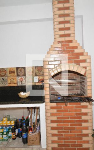 Casa à venda com 217m², 4 quartos e 2 vagasChurrasqueira