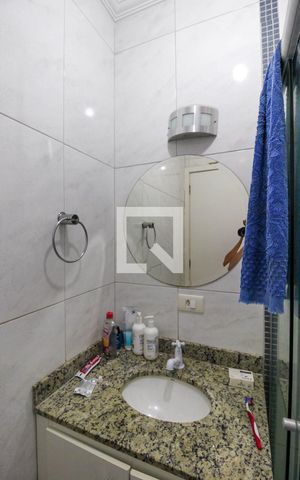 Casa à venda com 243m², 3 quartos e 4 vagas Casa à venda com 243m², 3 quartos e 4 vagasBanheiro da Suíte 3