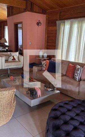 Casa de condomínio para alugar com 810m², 4 quartos e 3 vagas Casa de condomínio para alugar com 810m², 4 quartos e 3 vagasSala