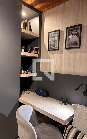 Casa de condomínio para alugar com 810m², 4 quartos e 3 vagas Casa de condomínio para alugar com 810m², 4 quartos e 3 vagasQuarto 2