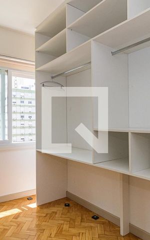 Apartamento à venda com 200m², 3 quartos e 1 vagaCloset