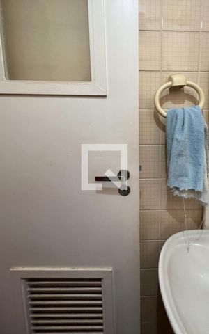 Apartamento à venda com 80m², 2 quartos e 2 vagasBanheiro de Serviço