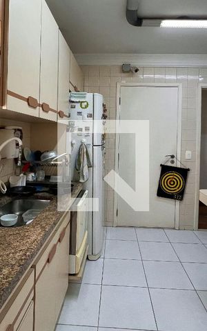 Apartamento à venda com 80m², 2 quartos e 2 vagasCozinha