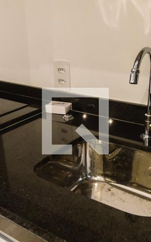 Studio para alugar com 24m², 1 quarto e sem vaga Studio para alugar com 24m², 1 quarto e sem vagaCozinha Pia