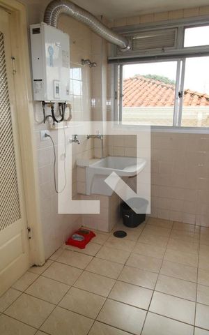Apartamento à venda com 130m², 3 quartos e 1 vagaÁrea de Serviço
