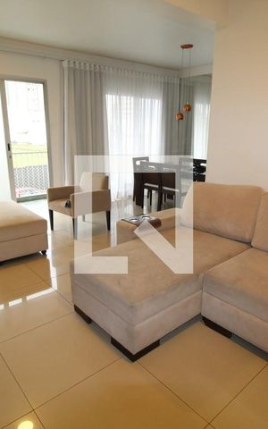 Apartamento à venda com 130m², 3 quartos e 1 vagaSala