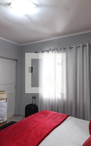 Casa à venda com 340m², 4 quartos e 3 vagas Casa à venda com 340m², 4 quartos e 3 vagasQuarto 1