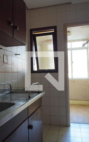 Apartamento para alugar com 81m², 2 quartos e 1 vagaCozinha 