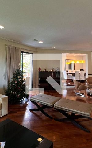 Apartamento à venda com 357m², 4 quartos e 4 vagasSala