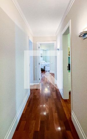 Apartamento à venda com 357m², 4 quartos e 4 vagasCorredor