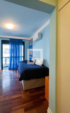 Apartamento à venda com 357m², 4 quartos e 4 vagasSuíte 3