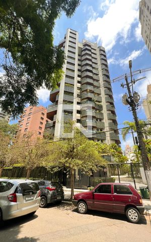 Apartamento à venda com 357m², 4 quartos e 4 vagasFachada