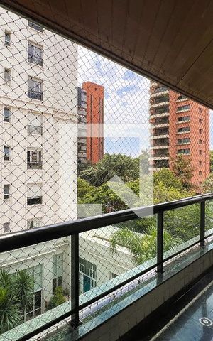 Apartamento à venda com 357m², 4 quartos e 4 vagasVaranda
