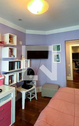 Apartamento à venda com 357m², 4 quartos e 4 vagasSuíte 2