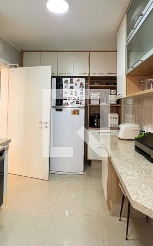 Apartamento à venda com 357m², 4 quartos e 4 vagasCozinha