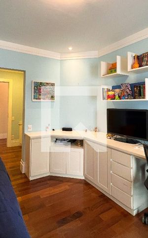 Apartamento à venda com 357m², 4 quartos e 4 vagasSuíte 3
