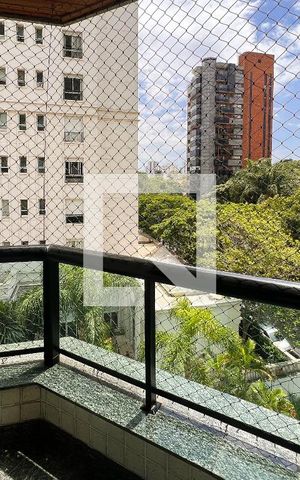 Apartamento à venda com 357m², 4 quartos e 4 vagasVista