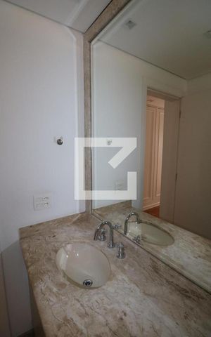 Apartamento à venda com 384m², 4 quartos e 4 vagasSuite do Quarto 3