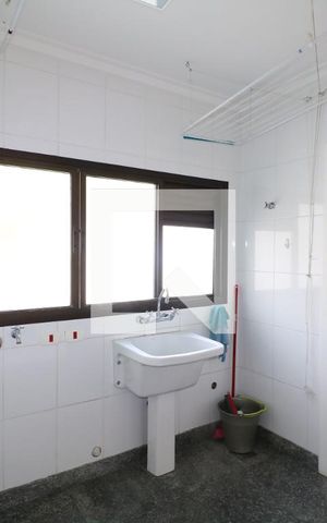 Apartamento à venda com 384m², 4 quartos e 4 vagasArea de Servço